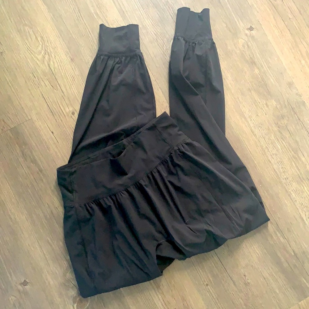 Lululemon Joggers sz 4
